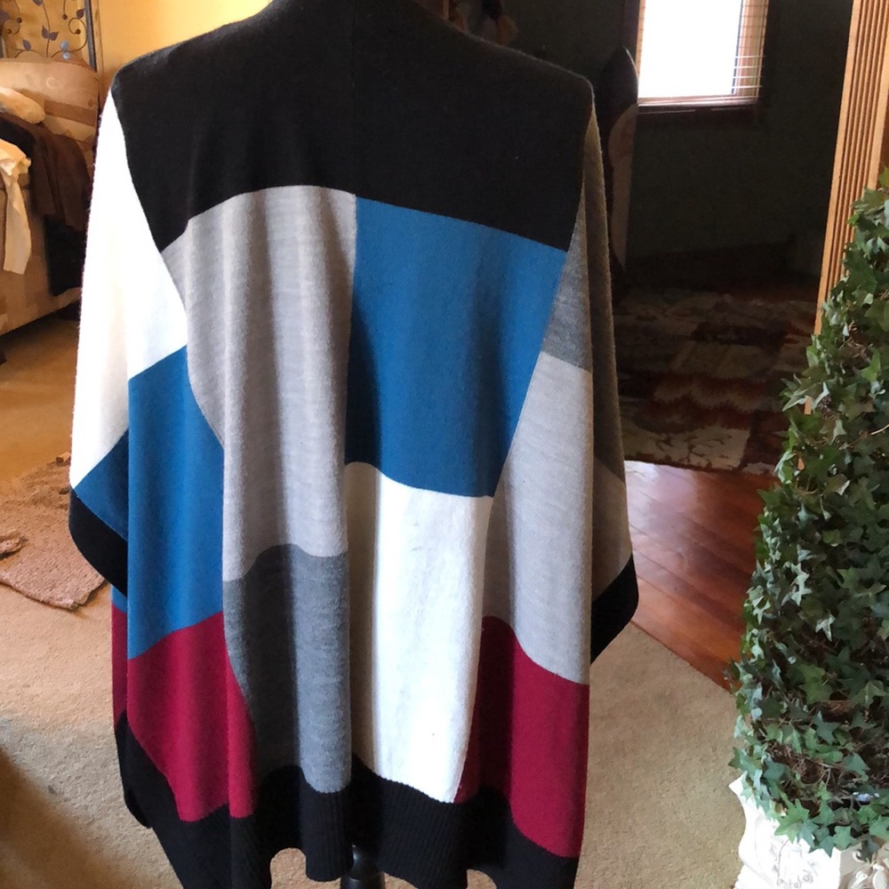 Color Block Cardigan - Picture 2 of 3